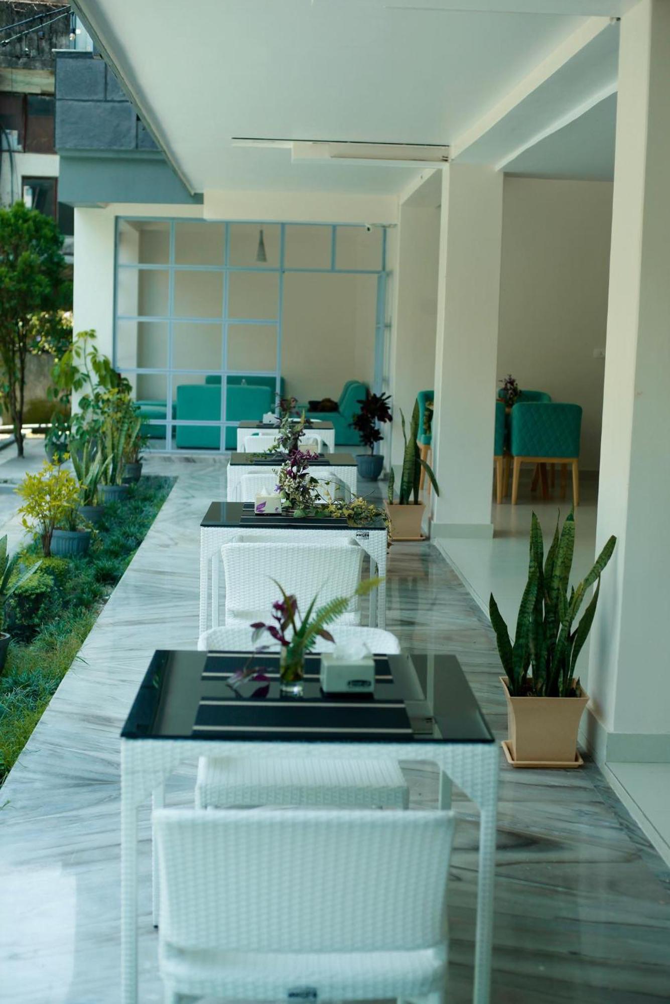 Hotel Swapna Bagh- Your Place Pókhara Exteriér fotografie